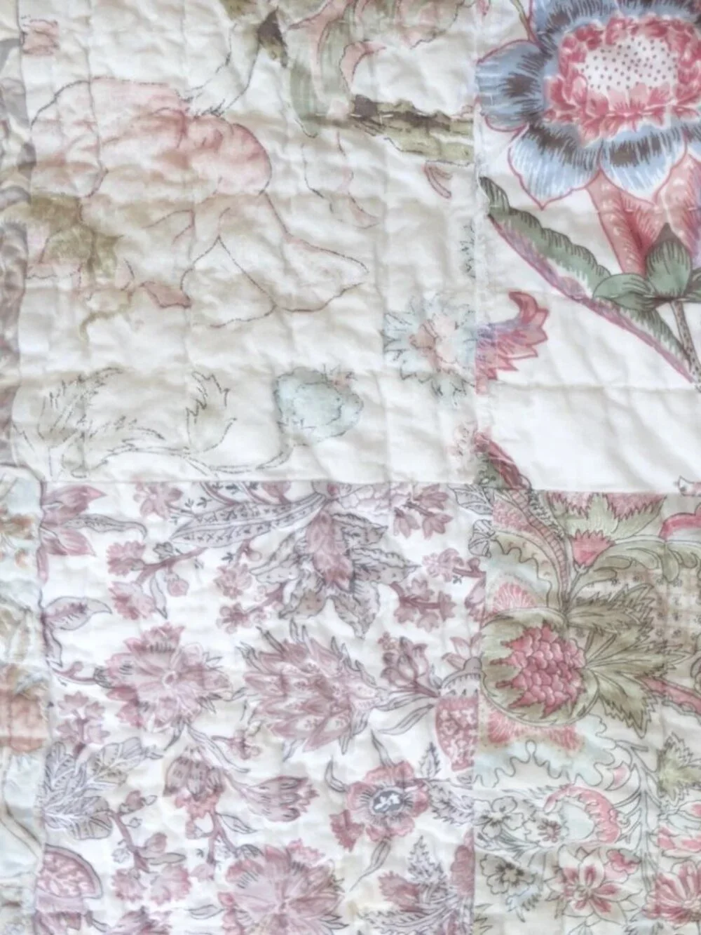 Pottery Barn Cotton/Linen HARLOWE Quilted Patchwork Pillow Shams Set of TWO